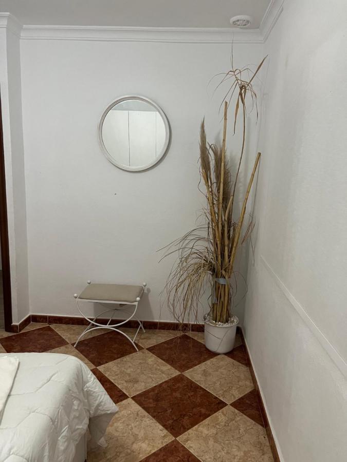 El Torreon 3 Apartman Lora del Río Kültér fotó