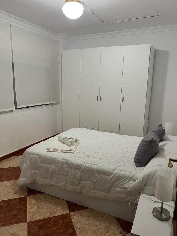 El Torreon 3 Apartman Lora del Río Kültér fotó